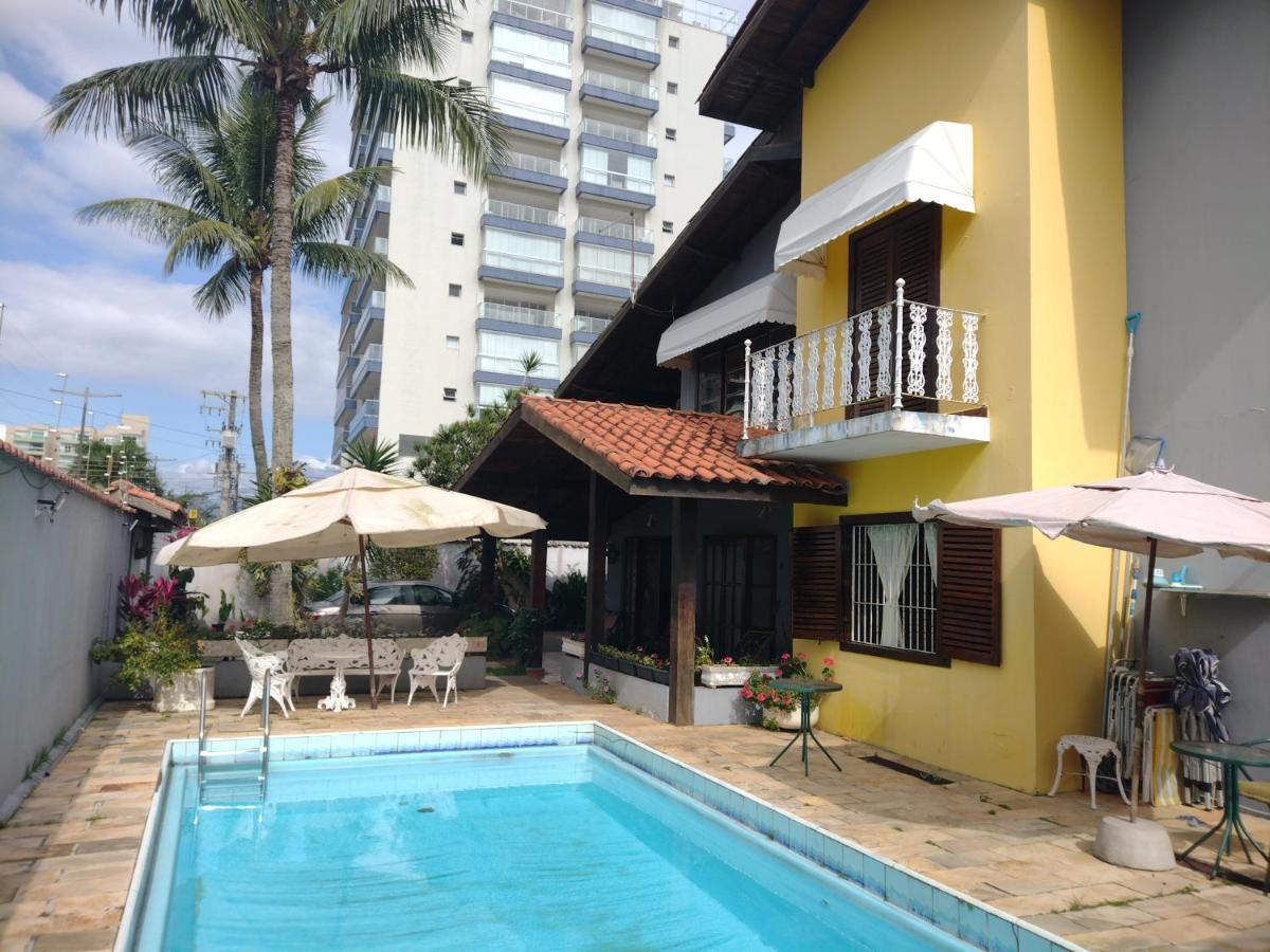Hostel Le Castelle Caraguatatuba Exterior photo